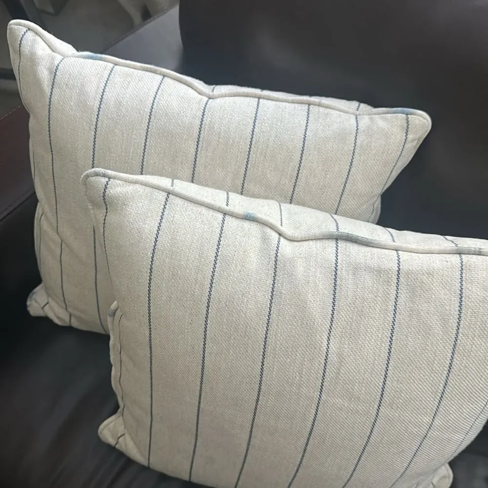 Bassett Custom-Made Accent Pillow Set (2)